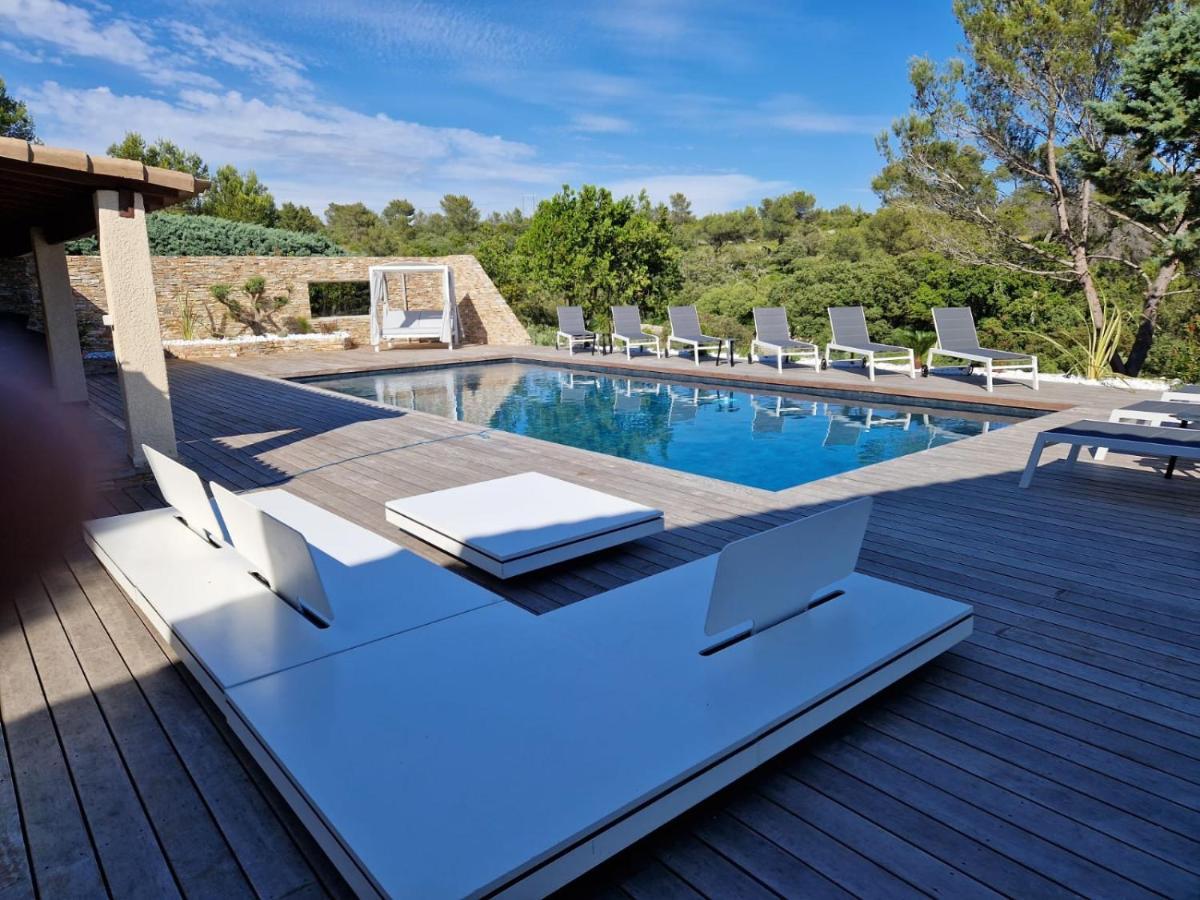 Magnifique Villa De Luxe Au Coeur De La Garrigue Nîmes Exteriör bild