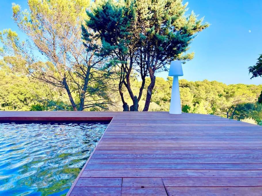 Magnifique Villa De Luxe Au Coeur De La Garrigue Nîmes Exteriör bild