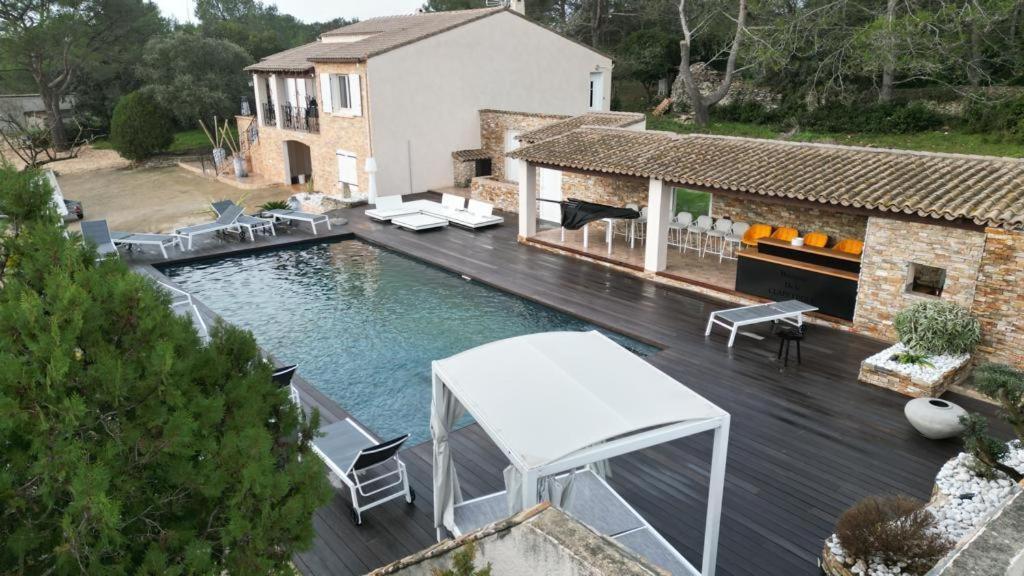 Magnifique Villa De Luxe Au Coeur De La Garrigue Nîmes Exteriör bild